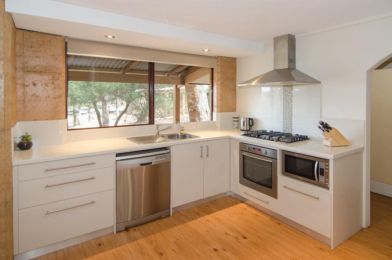Woodstone Goanna Cottage Dunsborough Exterior photo